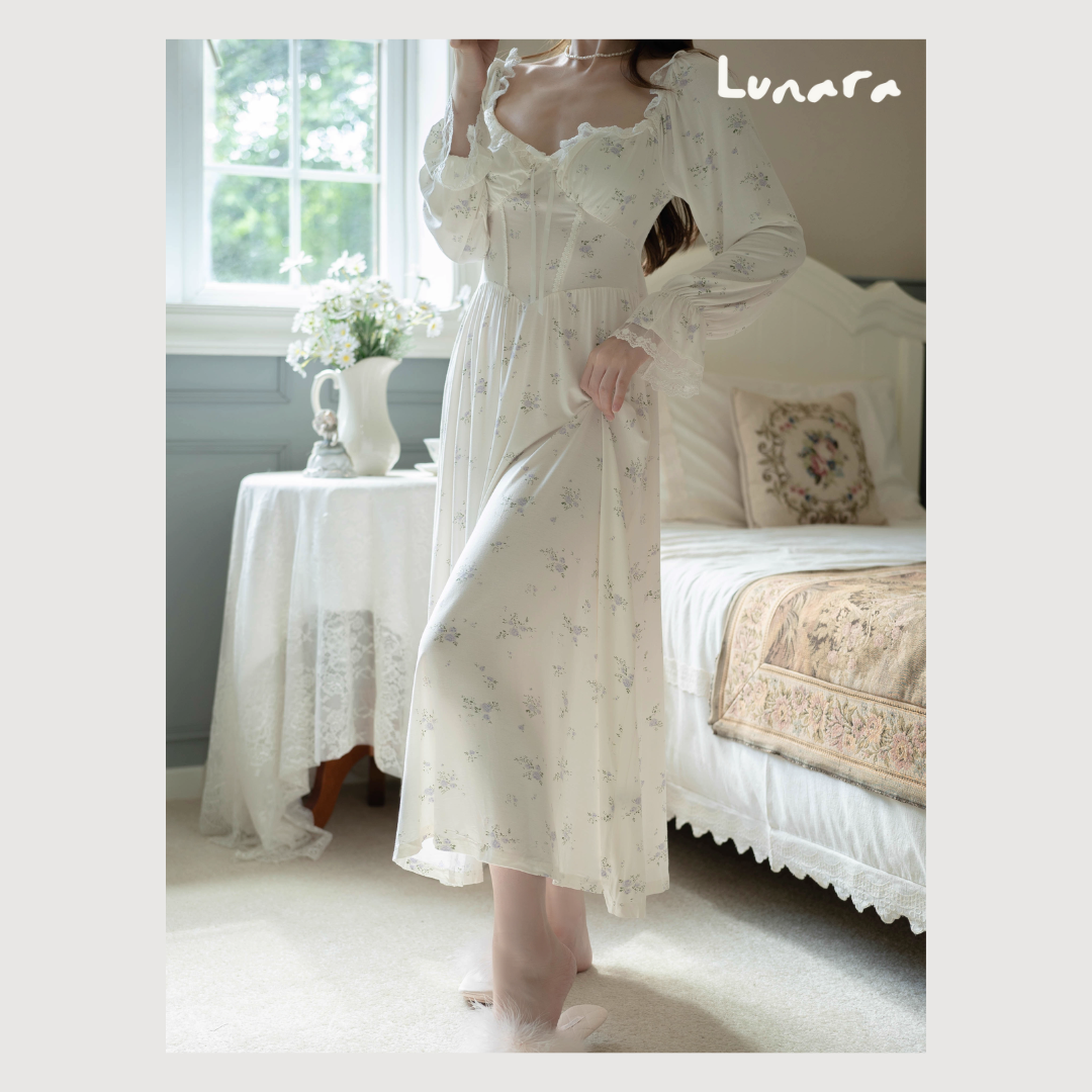 Silky Bloom - Elegant Lace Sleepwear